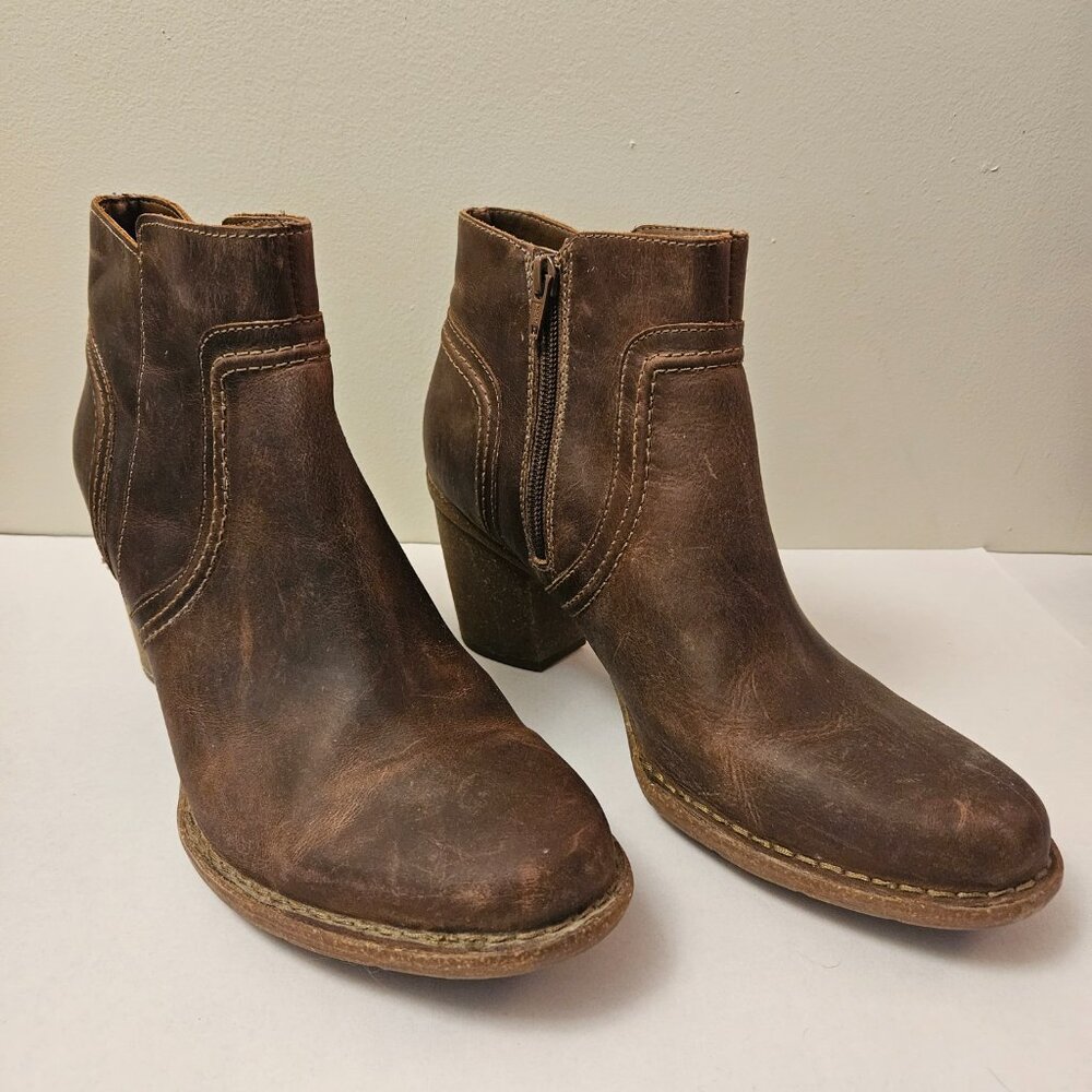 Clarks Women's Carletta Paris Ankle Boot Side Zip Brown Leather Size 11 EUC